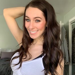 Meet your Posher, Hannah